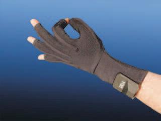 Input Hardware for Wearable Computers 53 Figure 4.8: Bend-sensing data glove from 5DT. sonable wpm rates.