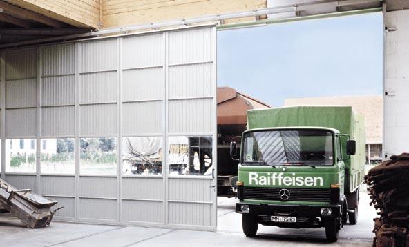 With Numerous Infill Options We Accommodate Your Requirements Good value for unheated buildings Door versions (examples) Size range Single and double-leaf doors Width up to 7000 mm Height up to 5500