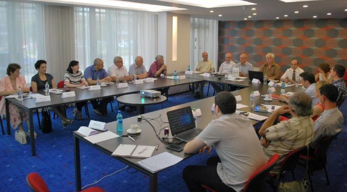 Activități și rezultate Stabilire punct focal național PFN (reprezentanți: ADR Centru, Consiliul Județean Alba, ALEA) Organizarea Sesiunii focus grup (22 iunie 2016) Scop: analiza contextului