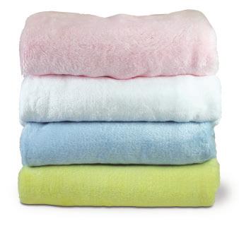 Micro Fleece Faux micro mink throw blanket with decorative top stitch f inish hem. 12 -$18.17 (R) 24 -$17.