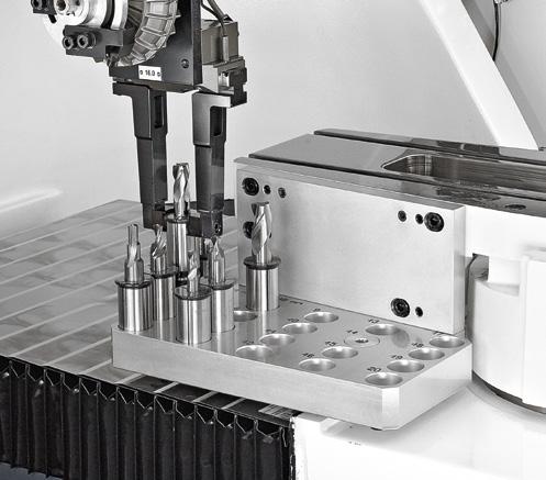An effective automation measure for small businesses. Profiled blade loader option Up to 76 tools. A flexible loader system to tap the market niche for the grinding of profiled blades.