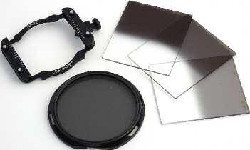The unique clip-on design means it can be snapped onto the front of the holder and rotated independently of any graduated filters also in use.