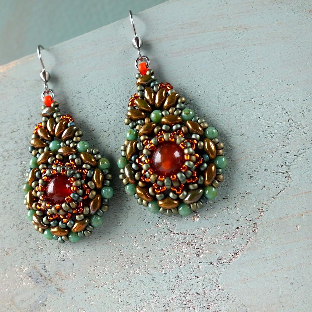 "Kashmir" earrings Gorgeous, easy and fast to make earrings, inspired by patterns found on oriental textiles.