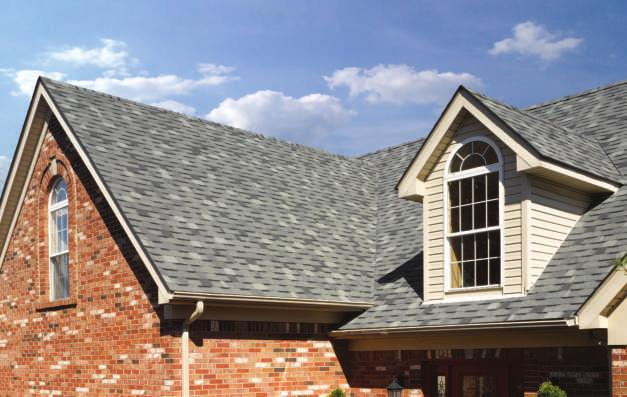 DESIGNER SHINGLES Patriot, shown in Graystone PATRIOT Architectural style shingles Single layer fiber glass-based construction Intricate color blend drops combined with intermittent shadow lines 215