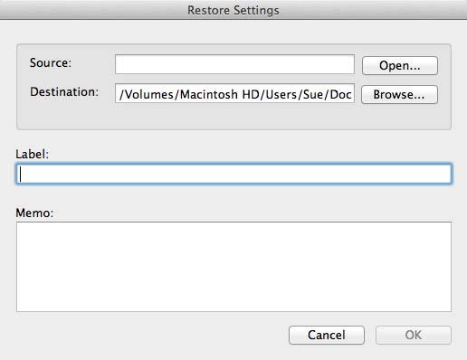 necesar. 1. Selectaţi un folder din fereastra Folders (Foldere). 2. Selectaţi File (Fişier)>Backup (Copiere de rezervă). Va fi afişată caseta de dialog Backup Settings (Setări copiere de rezervă). 3.