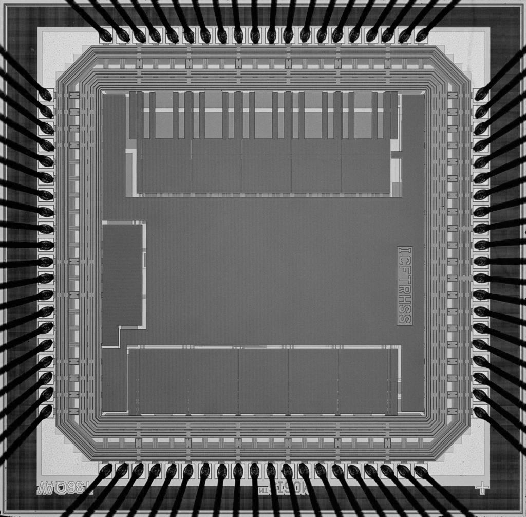 TX 2.3mm Test/Control CLK RX 2.3mm Fig. 4.15 Die photo 4.5 Simulation and Measurement Results The full transceiver was designed and implemented in a 0.18 µm CMOS process. The die photo of the 2.3 x 2.