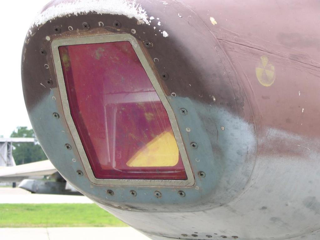 [FLAMING CLIFFS 3] The Russian Su-25 CAS aircraft uses a simple gunsight that is linked to a laser range finder and illuminator.