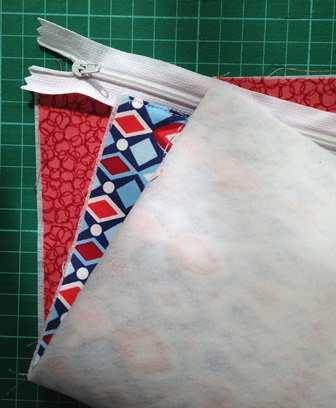 Now sew in the second half of the zipper to the other ends of the case outer