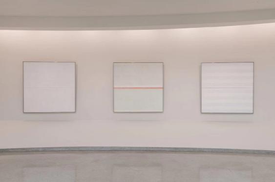 Agnes Martin, Solomon R. Guggenheim Museum, New York, October 7, 2016 January 11, 2017. Photo David Heald.