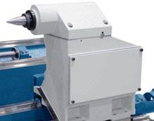 It has linear guides of high load capacity for X and Z axes and tailstock.