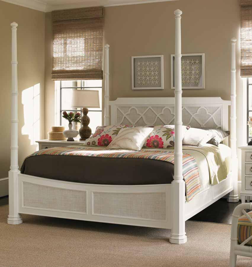 Low post headboard and footboard High post headboard, low post footboard High posts without canopy 543-174C Southampton Poster Bed, King 84.25W x 92.