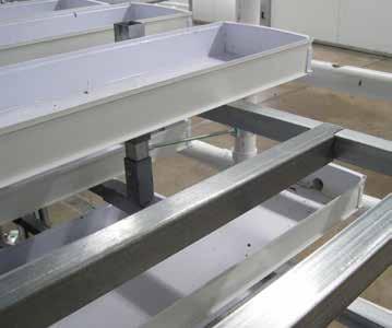 Assembly Instructions Install Tray Supports (113157) 1 There are two (2) 113157 tray supports for each fodder