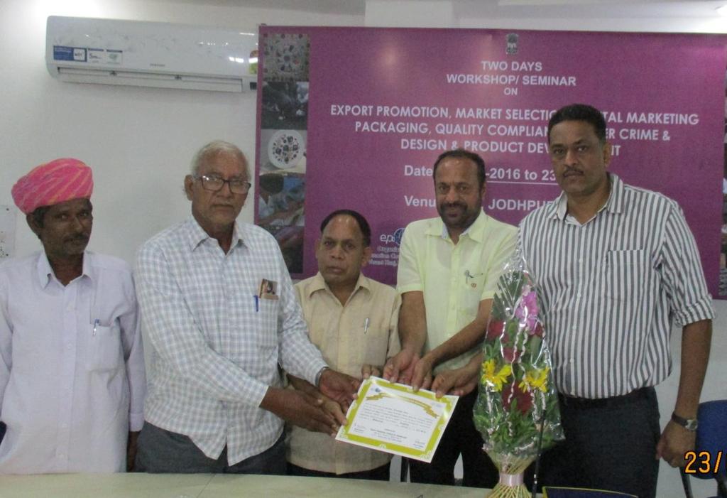 The two days sessions was concluded with the certificate distribution to participants and vote of thanks by Mr. Shiv Kumar Kedre, Handicrafts Promotion Officer, DC(Handicrafts), Jodhpur, Dr.