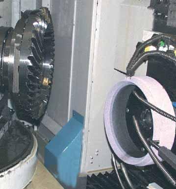 Bevel gear grinding for spiral and hypoid gears Gear shaft machining Solutions for gear shaft grinding: 5-9 Groove grinding 6 External and peel grinding 7 Centerless grinding 8 Finishing 9 Gear