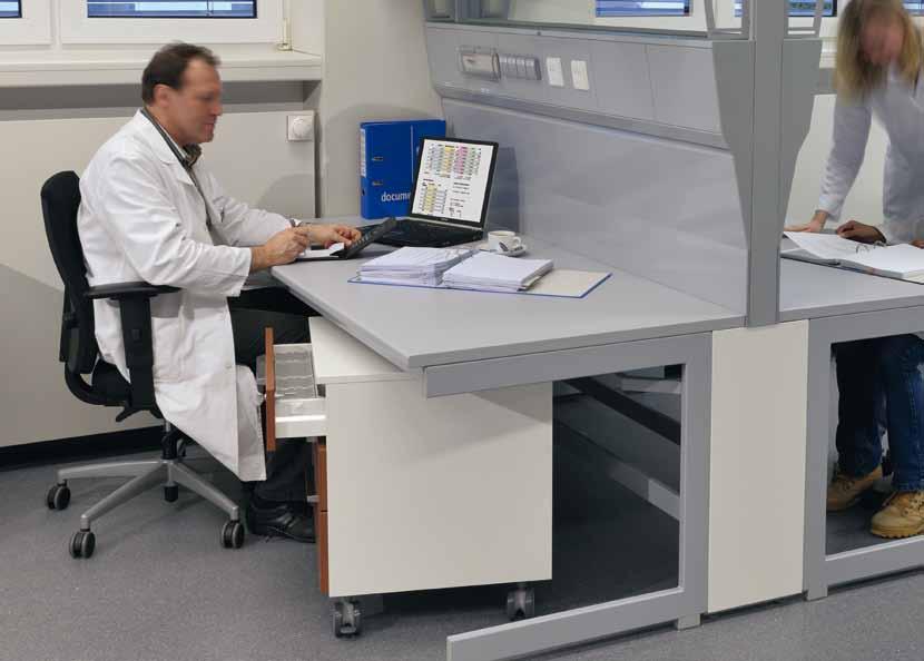 Laboratory benches 3 and sinks Our benches offer a large number of possible applications. Our new bench frames are made of precision rectangular tubes with reinforced cross-section.