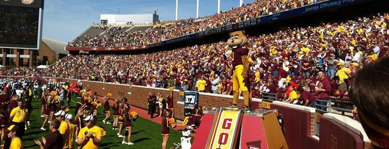Football Gate Staff Program Football WHO: You! (with your fellow AIAA ers) WHAT: Take/scan tickets WHEN: Every home game WHERE: At one of the TCF Stadium gates (AE) WHY?