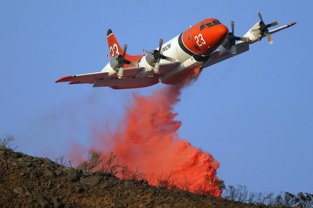 Graduate Team Aircraft Design Large Air Tanker for Wildfire Attack Required to design a replacement for a wildfire air tanker.