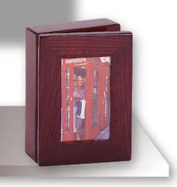 subject insert or without medallion as a keepsake box.