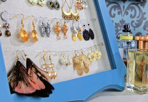 We re talking clothesline-style storage for your earrings!