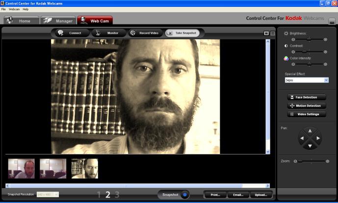 Take Snapshot mode In the Take Snapshot mode you can use your Webcam to take JPEG photos. 1.