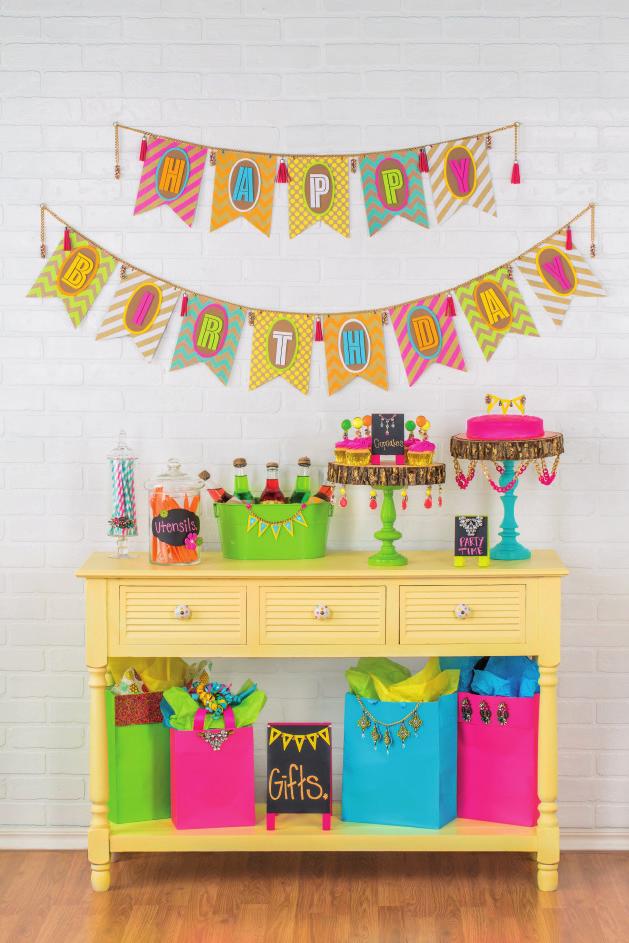 more IS MORE More patterns, more colors, more sparkle. That s how we like it when it comes to putting the fun in funky-fab party décor.