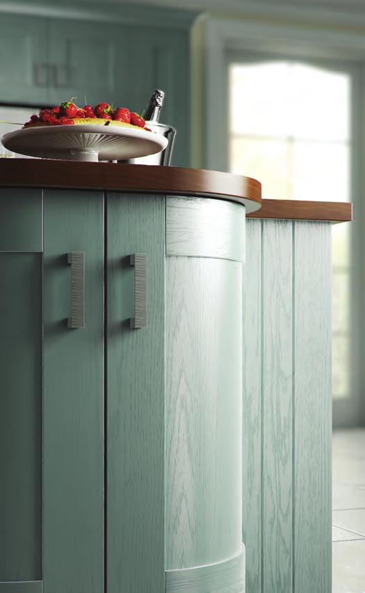 Curved units Cabinets with curved corners are ideal for compact spaces and can be adapted for