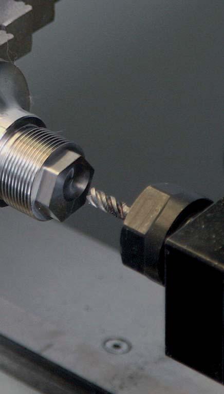 Contour and pocket milling The CNC PILOT 640 s milling cycles support both contour and pocket milling.