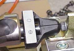 WEBER principle Motor as moving piston _ Enables automatic bit advance _ Screwdriver length kept to a minimum Locking clutch _ Screwdriver travels to the screw without rotation _ Easy on bit and