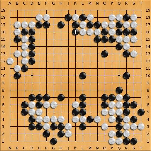 White was in very good situation on the picture, but played a bad move instead of L15 which would invade the moyo and win. Fuego could keep the moyo and therefore won.
