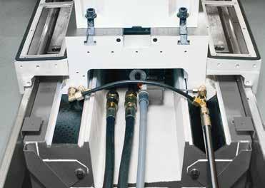 Longitudinal and cross slides STUDER S30 9 1 2 3 Low coefficient of friction Hydraulic rapid approach No-play feed system Low wear Repeatable accuracy The longitudinal and cross slides are