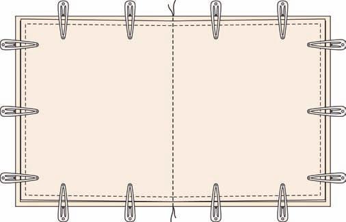 Stitch the adjacent seams, sewing from the fold to the fabric edges. Leave a 4 area in the center of the bottom seam unstitched for turning.