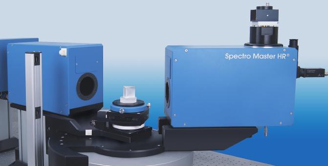 Vacuum-UV measurements. For the infrared range 1000..2500 nm a two-stage thermoelectrically cooled PbS- Detector with dedicated low-noise amplifier is employed.