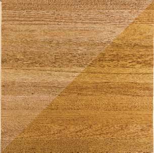 OAK, RED Quercus spp. COLOR: Heartwood and sapwood are similar, with sapwood lighter in color; most pieces have a reddish tone. Slightly redder than white oak.