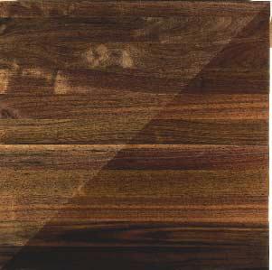 WALNUT, AMERICAN BLACK Juglans nigra COLOR: Heartwood ranges from a deep, rich dark brown to a purplish black. Sapwood is nearly white to tan.