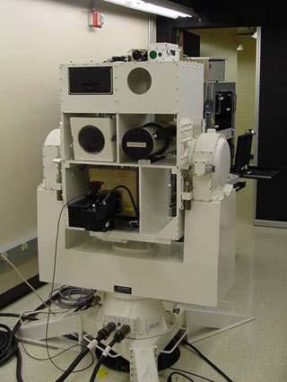 Radiometric Test Capability Features High-bandwidth IR banded radiometers IR Spectrometers Portable FTIR Mid-IR Cameras Collimated Blackbody systems for Calibration Laser Rangefinder & Surveyor s