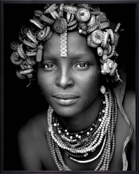 957090 african beauty Canvas print : 80x100 black frame