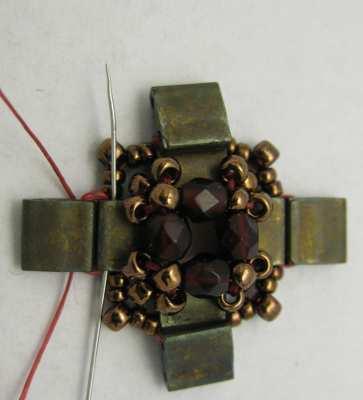 Pick up beads in this order: 1 copper 11/0, 1 copper 15/0,