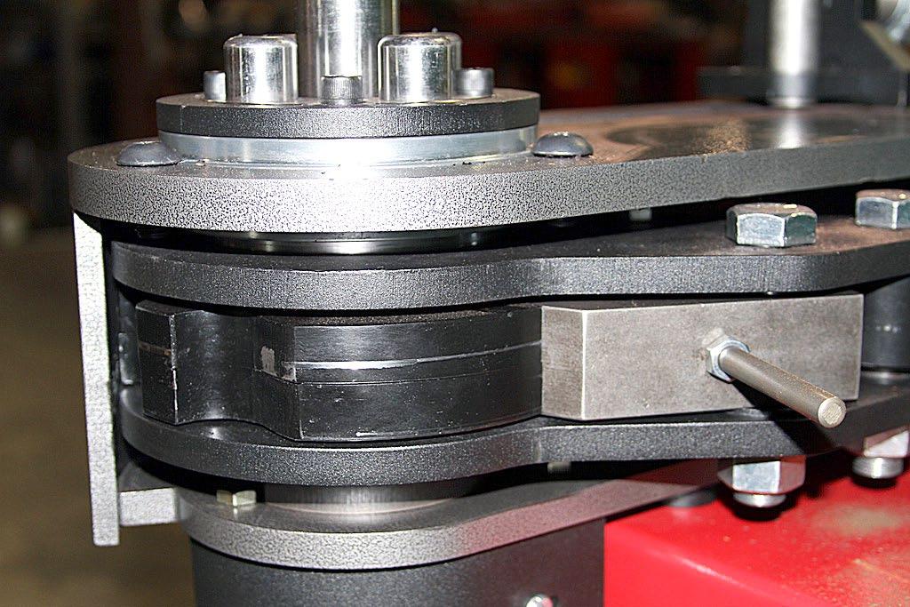 Loading a Die Set For Tube or Pipe Bending Rotate spindle to its start position 1) Retract the ram until it stops moving and then move it forward slightly.