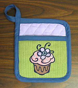 Pocket Potholder Take a look in the kitchen section of any store, and you'll find that potholders have a fresh new look: pockets!