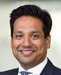 Deutsche Börse Group 7 DB1 Ventures Core Team Ankur Kamalia, Managing Director Ankur joined DBG in November 2015 to take up the newly-created role of Group Head of Venture Portfolio Management.