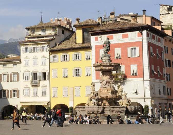 Trento Smart City Week Smart City for Smart Citizens 10-15 September, 2016 Focused on citizens and stakeholders shared vision of Trento working groups strategic goals