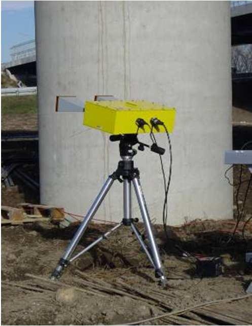 Bridge testing: static live load test : Linear Variable Differential Transformer to measure displacement SNR (db) 90 80 70 60 50 40 A B C D E F G H IBIS-FS installation Range profile of P2-S P3-S