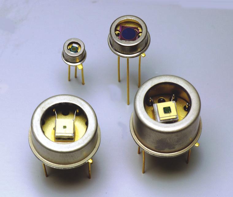 area from ϕ0.3 mm to ϕ5 mm InGaAs PIN photodiodes have large shunt resistance and feature very low noise. Hamamatsu provides various types of InGaAs PIN photodiodes with photosensitive area from ϕ0.
