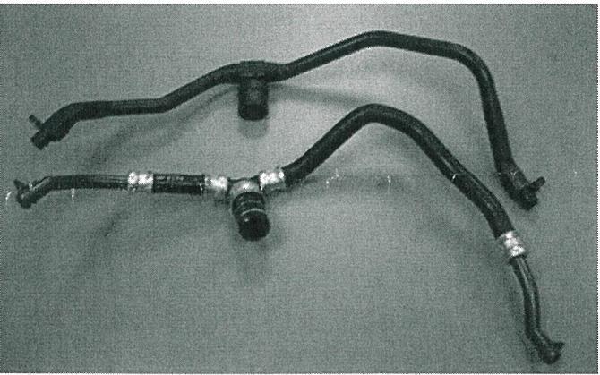 Pic. 10 Blow bi-pipe ((Above) MES exchange pipe (Pipe: PA6+TPAE), (Below) Conventional pipe