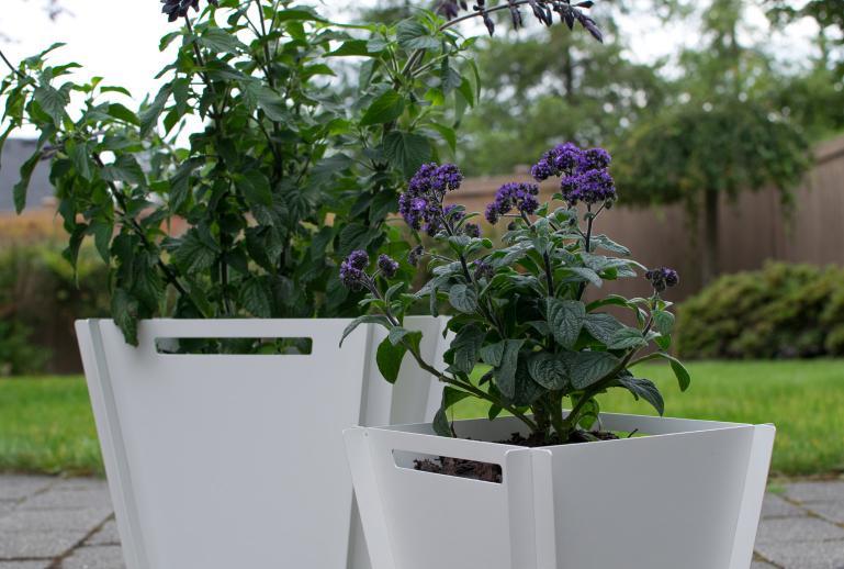 PLANTERS GROOVEBOX PLANTERS Small spaces to public places, Groovebox Planters are available in a variety of