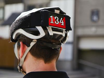 Figure 1. Displaying the cyclist s heart rate on a helmet. week.