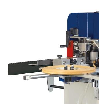 The PROFESSIONAL category edgebander There are four Felder models available in the PROFESSIONAL