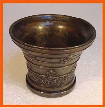 FRENCH BRONZE APOTHECARY MORTAR Another great