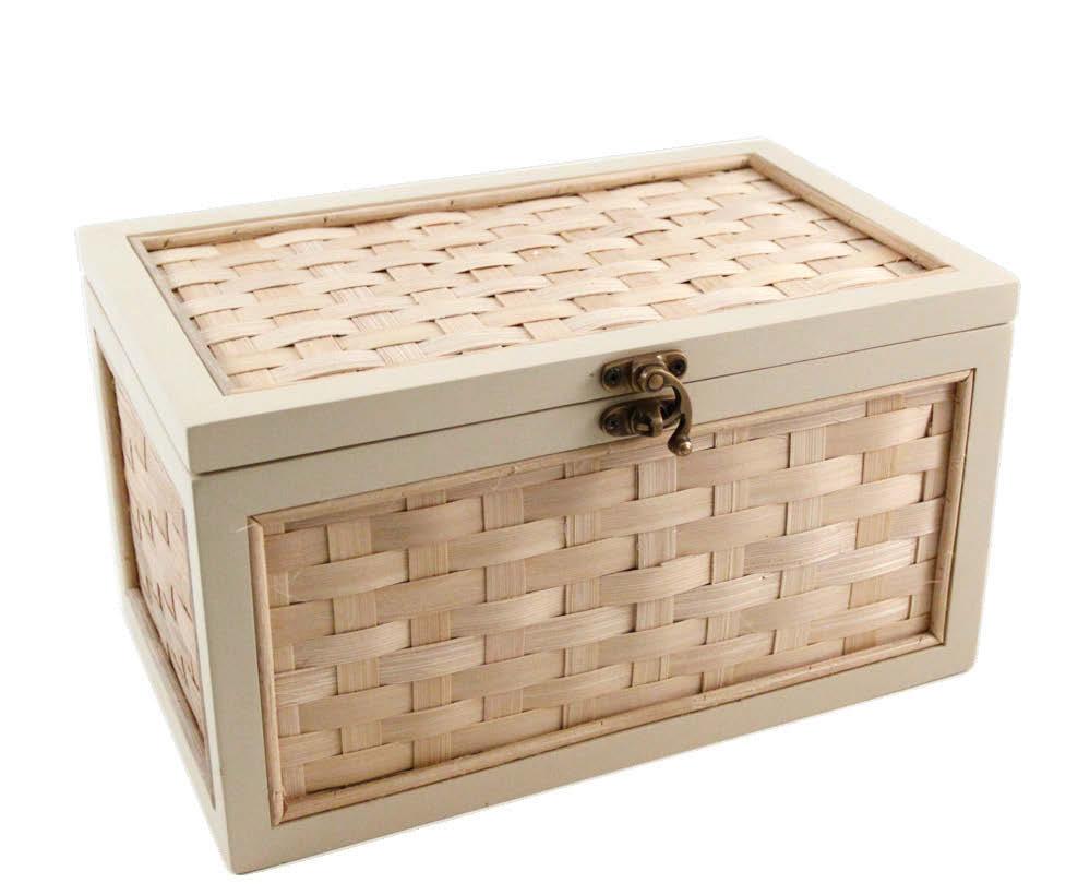 Hand crafted from 100% natural products, the coffin panels are woven on a sustainable, soft wooden frame, making it a