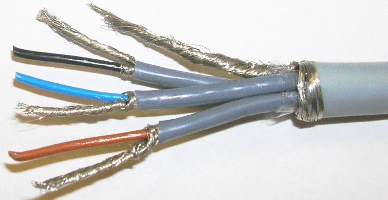 Standard Coil/Electrode Cable: 3 conductor (2 are used w/coil),